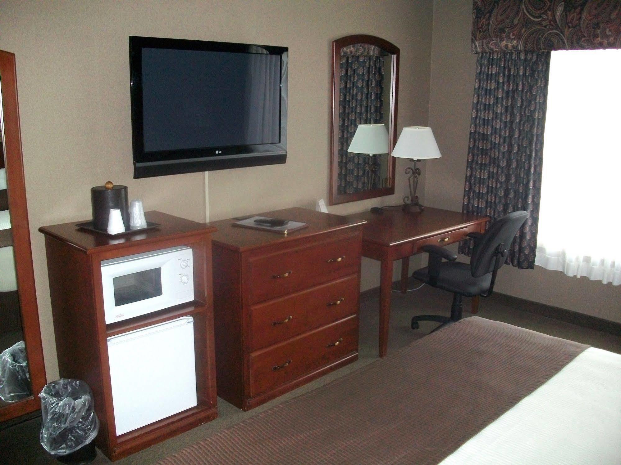 Heartland Inn & Suites, Surestay Collection By Best Western Park Rapids Exterior foto