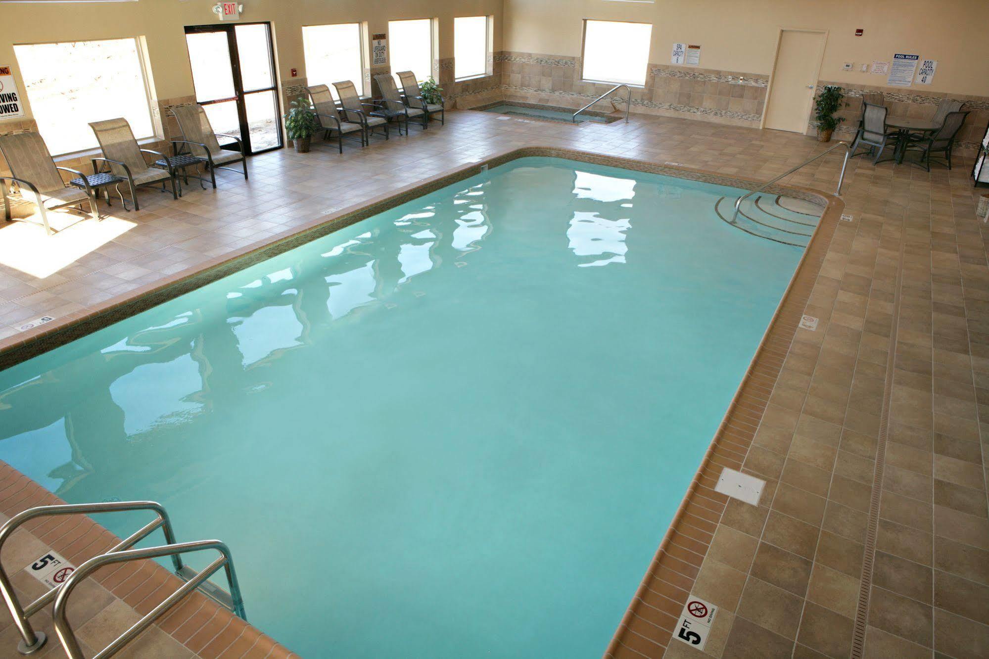 Heartland Inn & Suites, Surestay Collection By Best Western Park Rapids Exterior foto